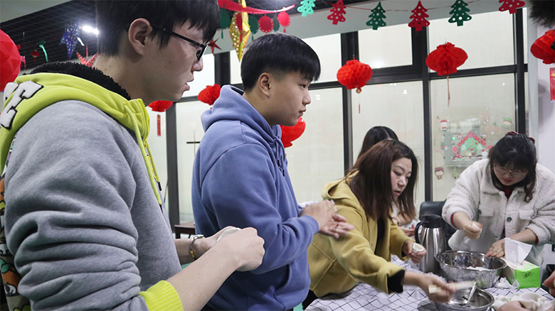 赢好礼,陪你趣味闹元宵 | 宝开举办“包汤圆 · 猜灯谜 · 迎元宵”主题活动