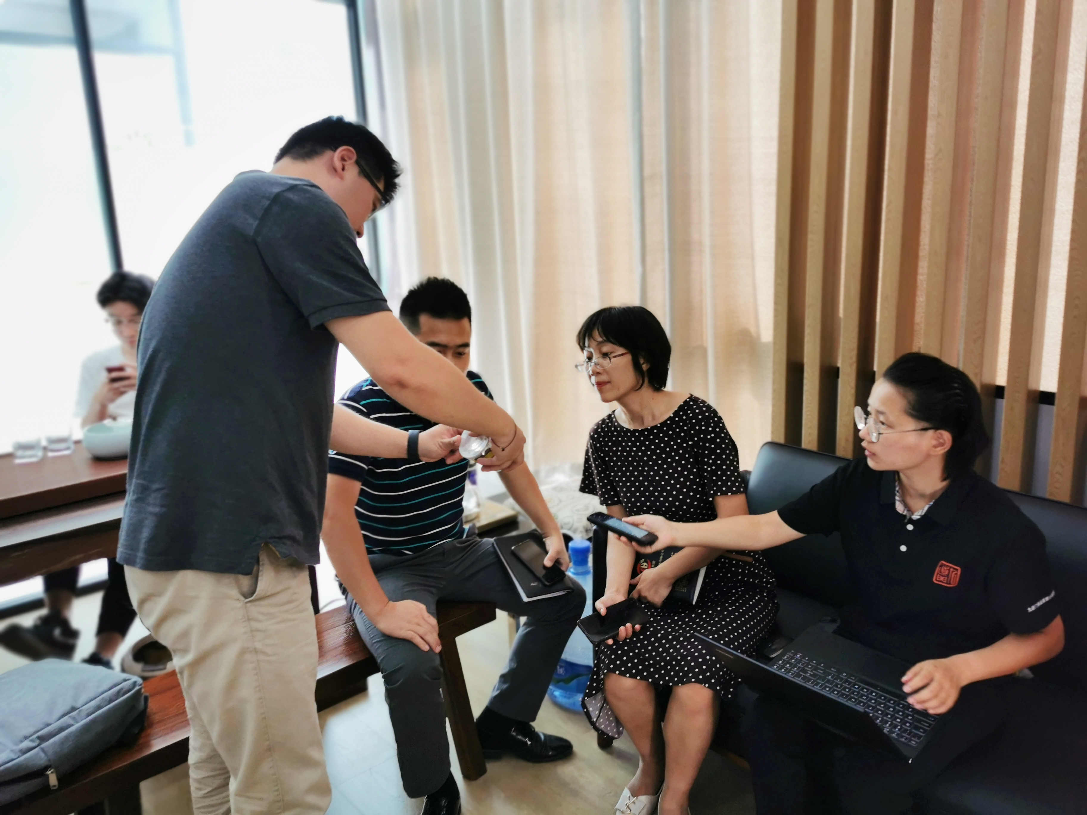 专题培训 ｜ 解读「智能传感器产品」和「工业级移动终端、视觉和UHF RFID产品」