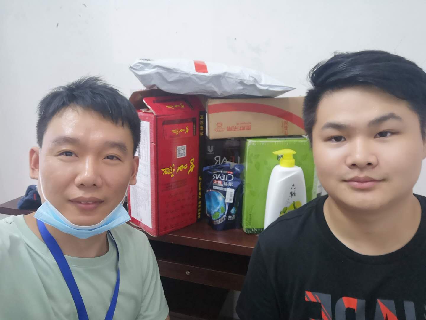 关爱职工 · 夏送清凉 | 宝开工会赴一线送清凉，致敬高温下的坚守