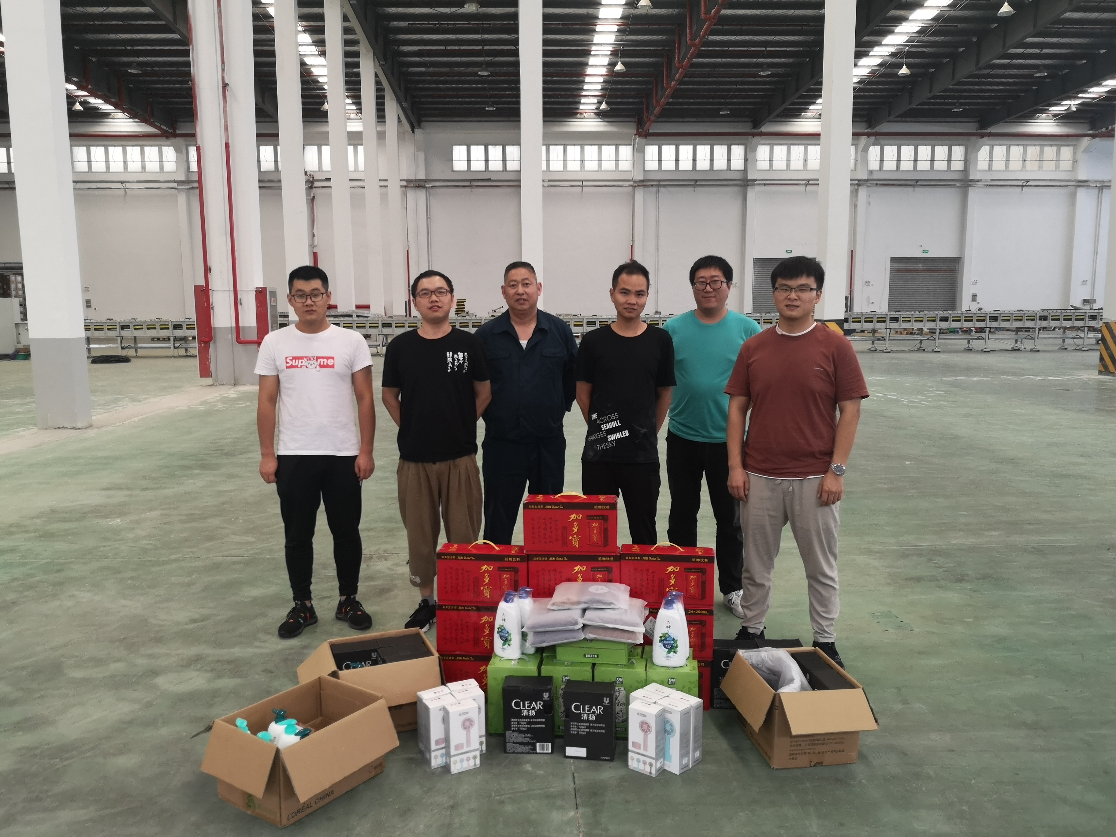 关爱职工 · 夏送清凉 | 宝开工会赴一线送清凉，致敬高温下的坚守