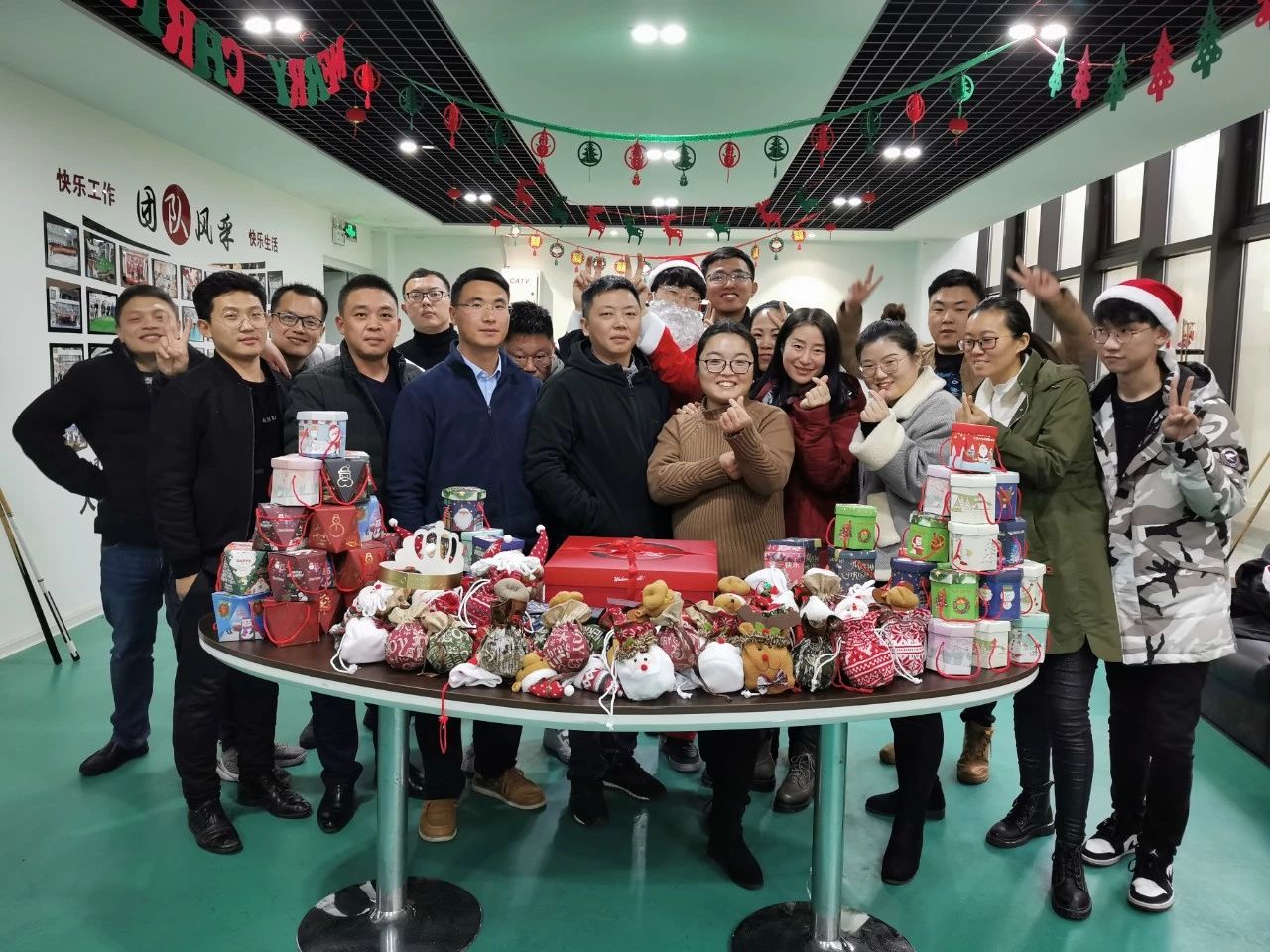 圣诞主题生日趴 | 浓情暖意平安夜,诞愿有你共前行