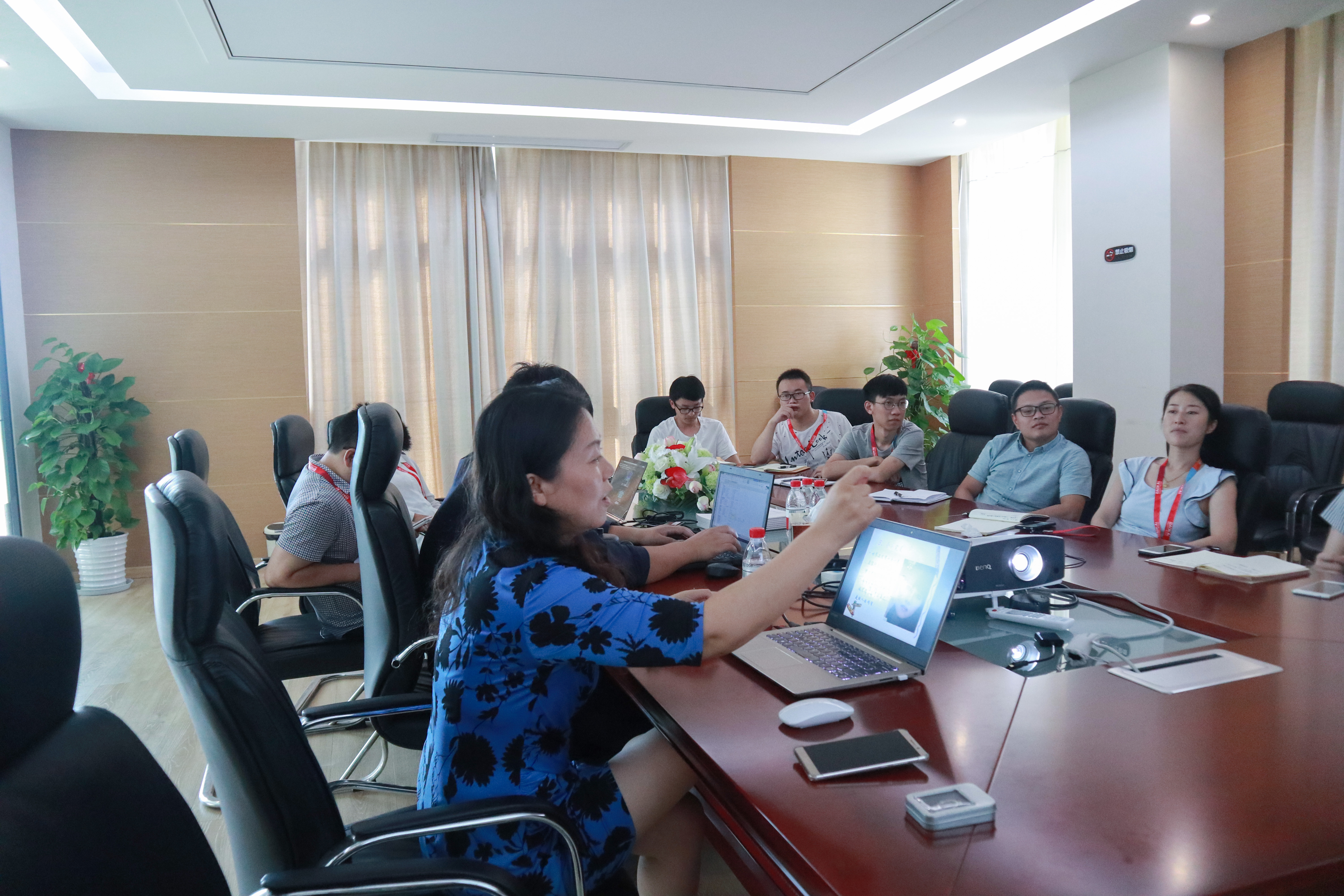 助力成长·从心出发 | 宝开举办专题心理讲座，助员工疏导压力