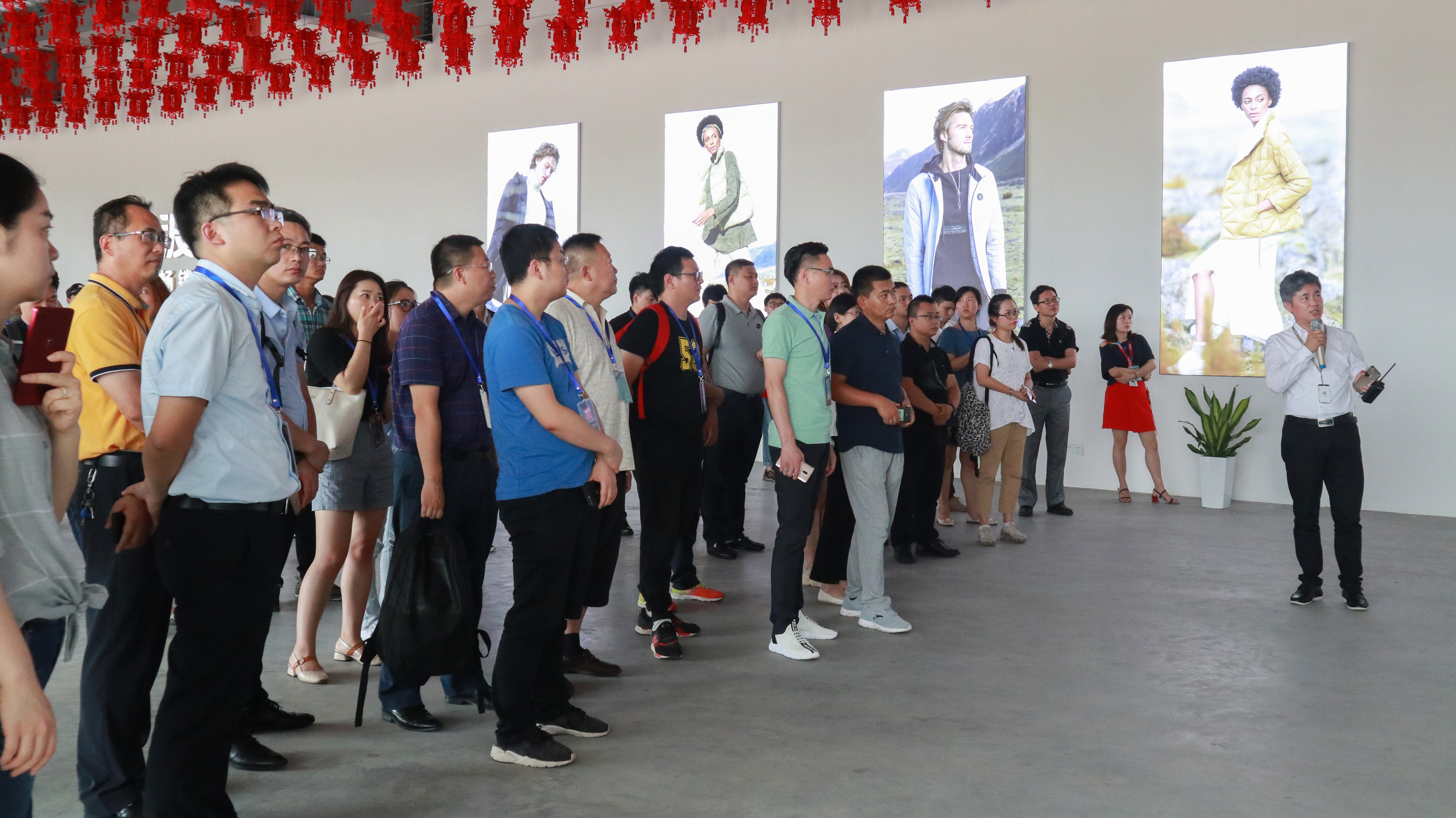 戴建国:我只是修路人 | FLA小秘书的GALTS 2018波司登集团中央智能配送中心参观之旅