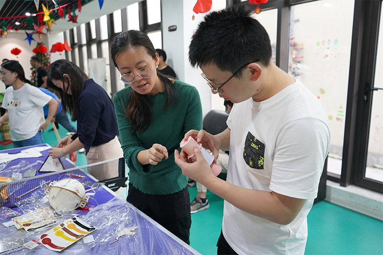 月圆中秋 · 集体庆生 | 温馨九月,迎佳节,贺生辰,共团圆!